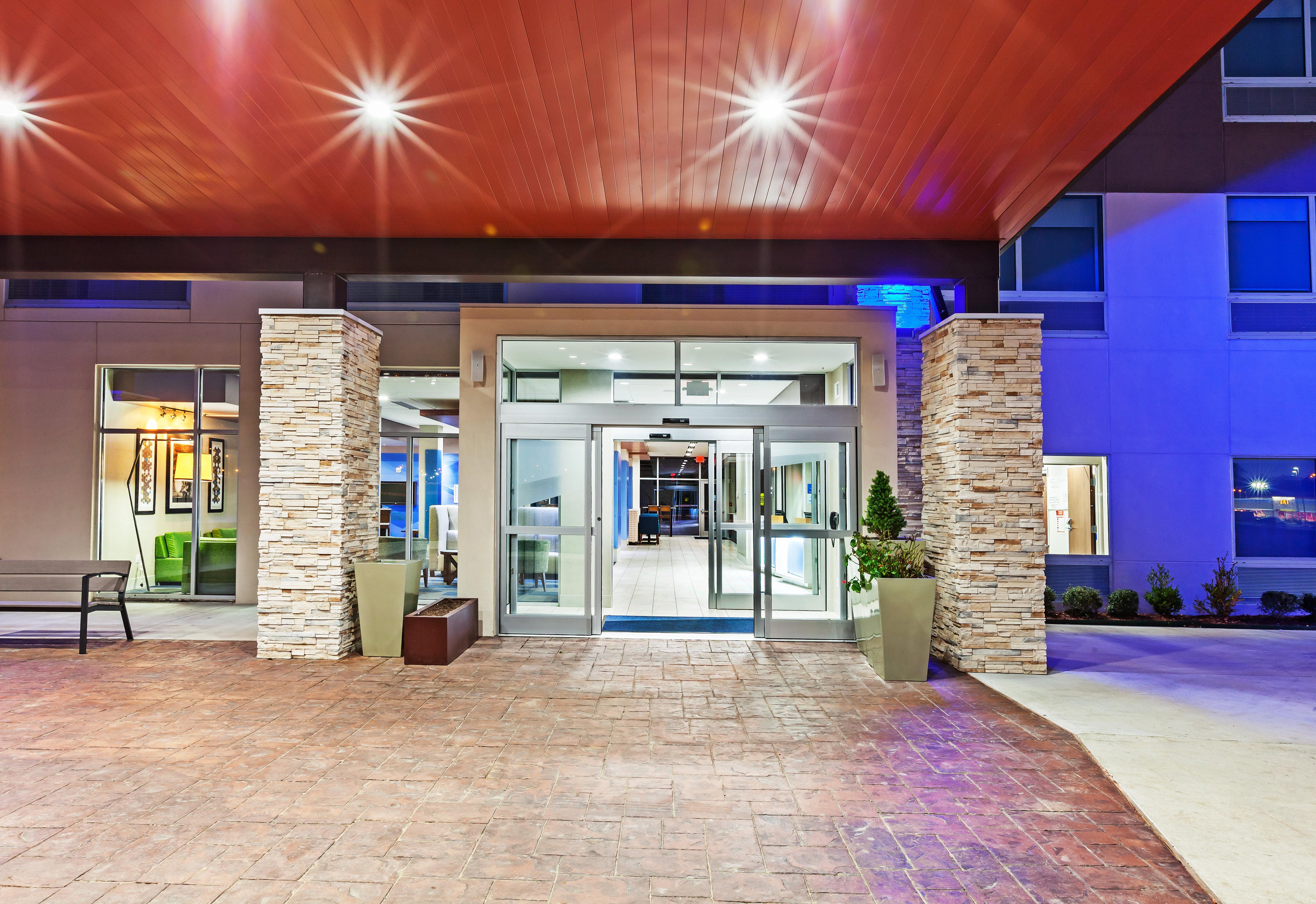 Holiday Inn Express & Suites Tulsa West - Sand Springs By Ihg Exterior photo