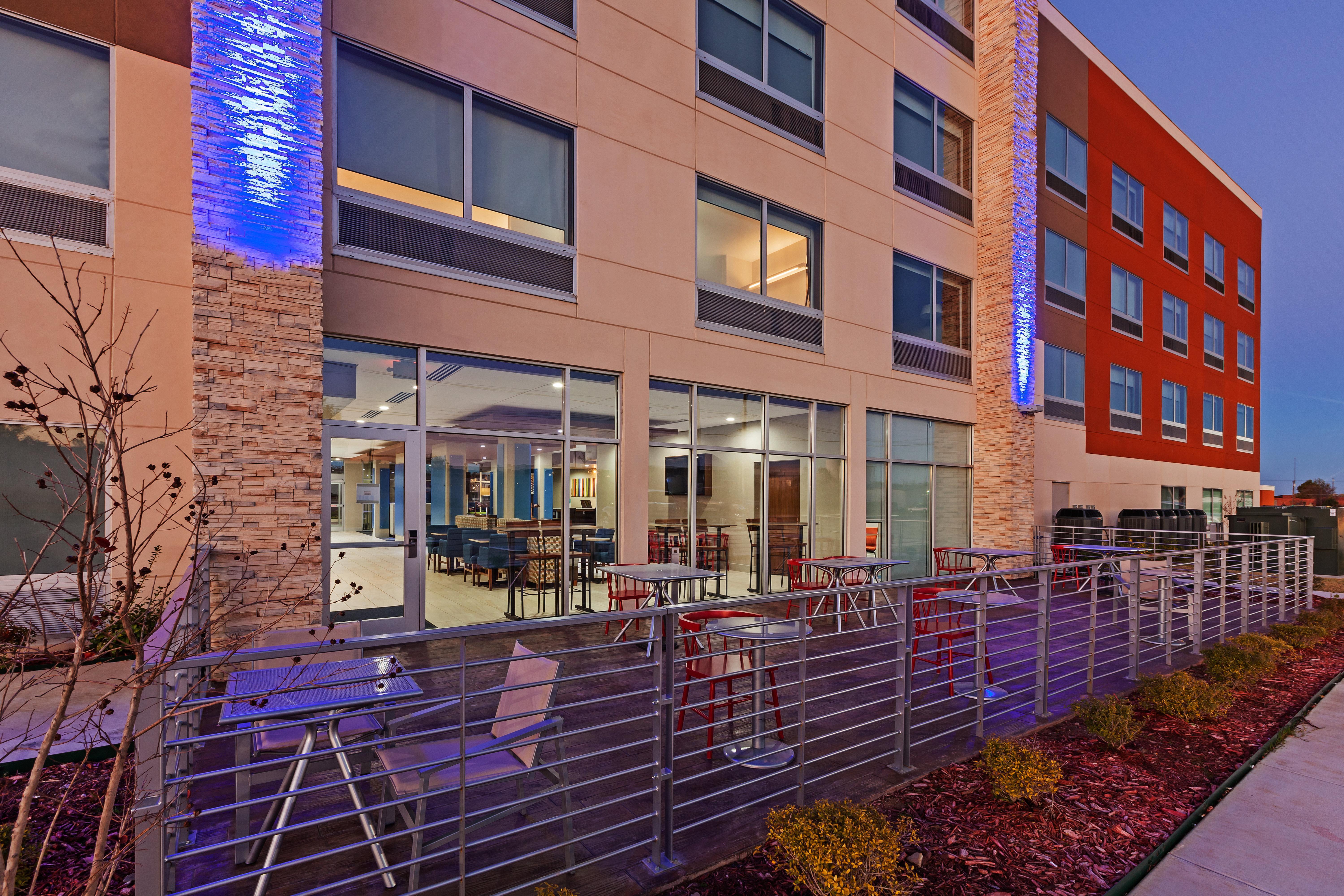 Holiday Inn Express & Suites Tulsa West - Sand Springs By Ihg Exterior photo